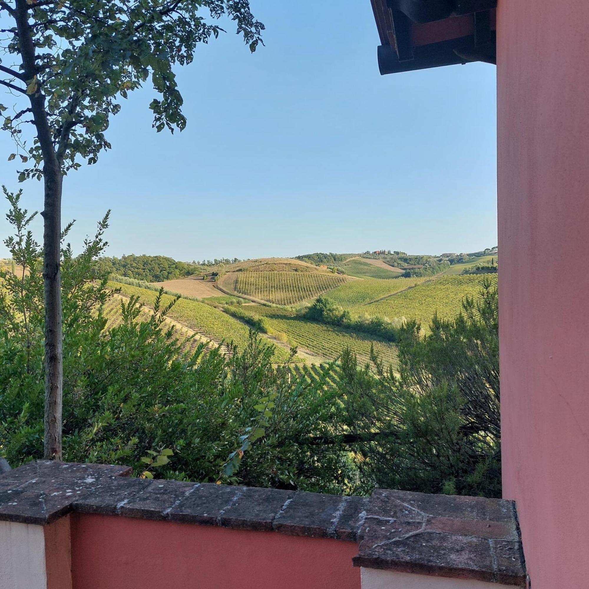 Agriturismo Corte In Poggio Stabbia Cameră foto